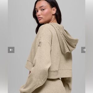 Muse Hoodie in Gravel Heather color